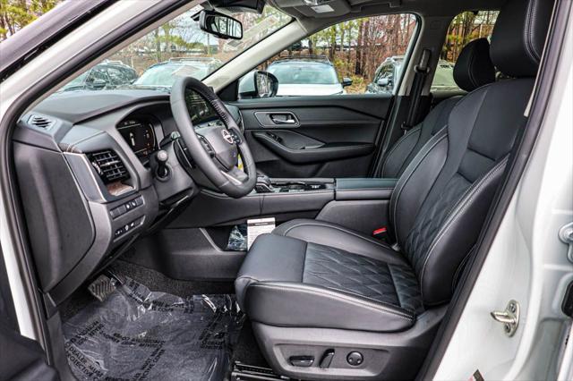 new 2025 Nissan Rogue car, priced at $43,219