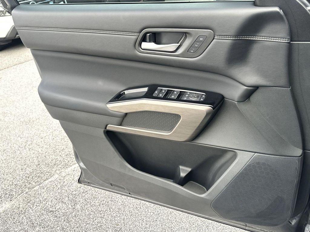 new 2025 Nissan Pathfinder car, priced at $46,856