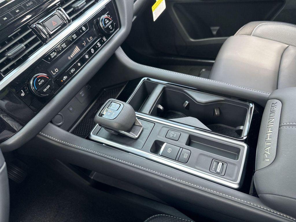 new 2025 Nissan Pathfinder car, priced at $36,050