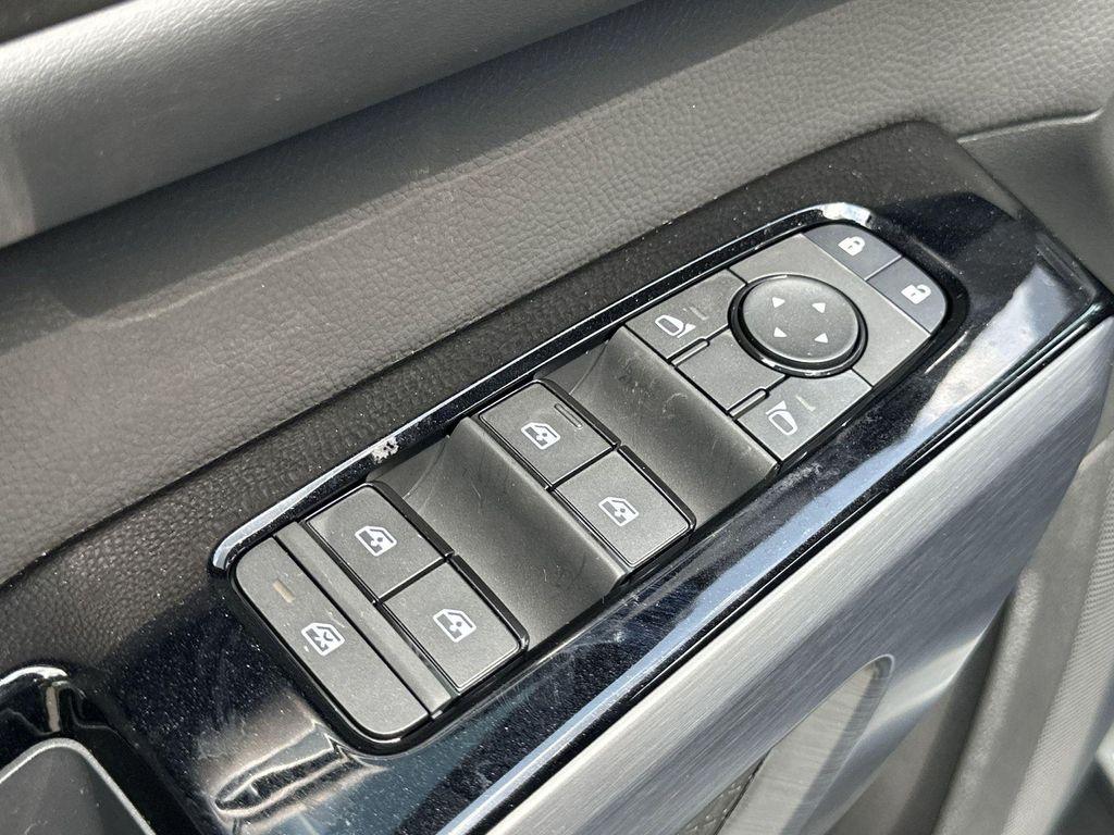 new 2025 Nissan Pathfinder car, priced at $36,050