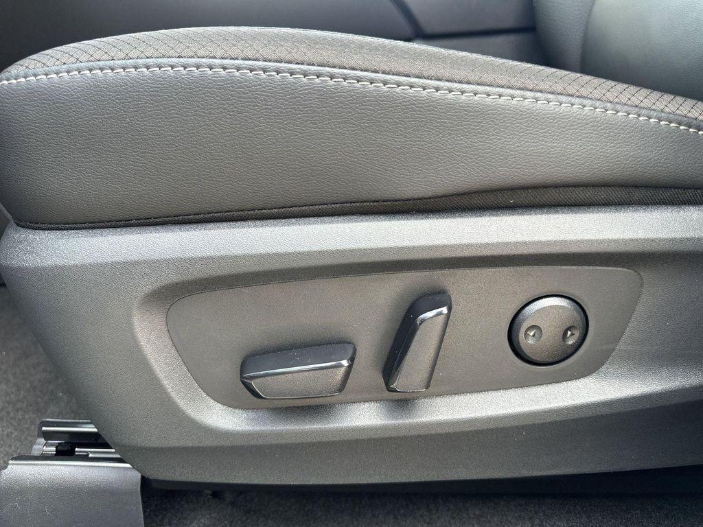 new 2025 Nissan Pathfinder car, priced at $36,050