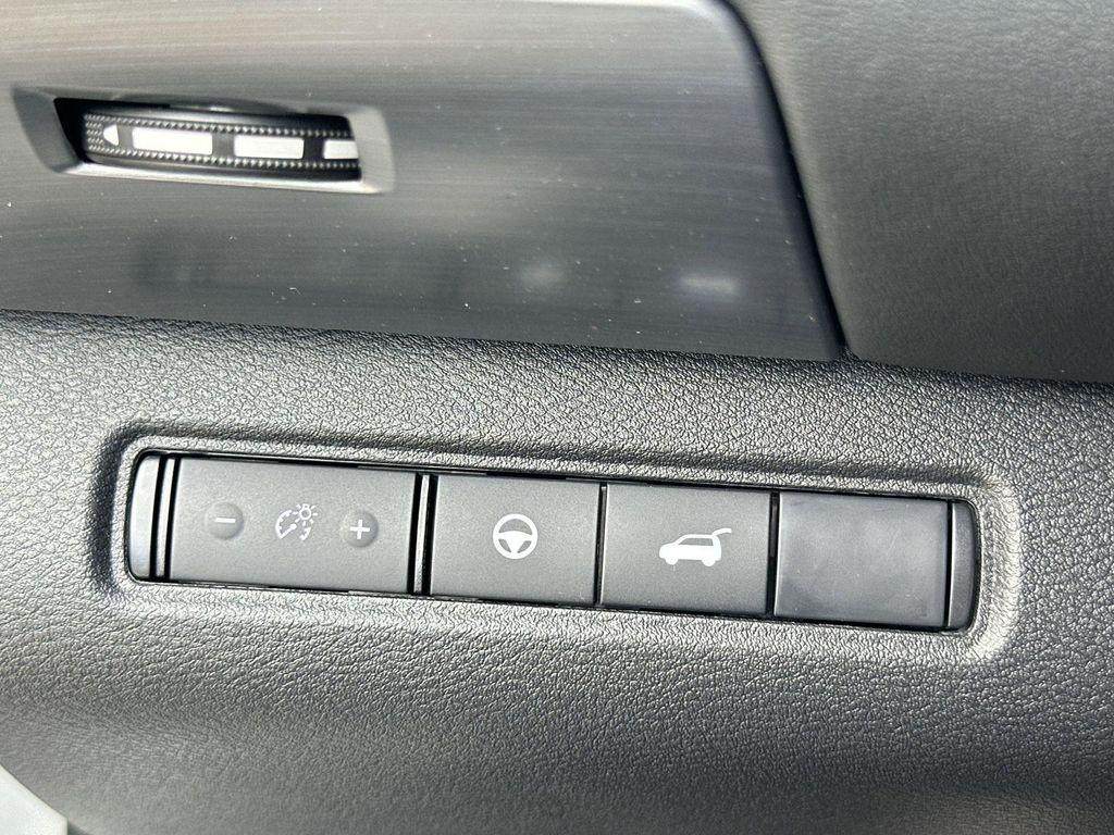 new 2025 Nissan Pathfinder car, priced at $36,050