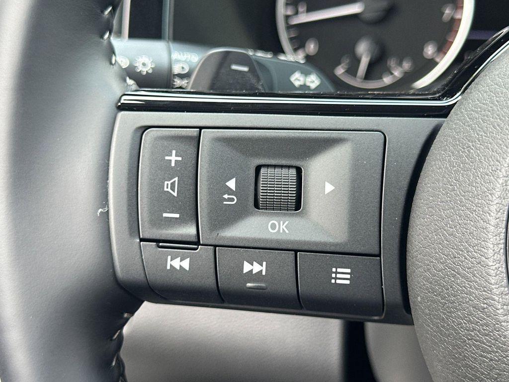 new 2025 Nissan Pathfinder car, priced at $36,050