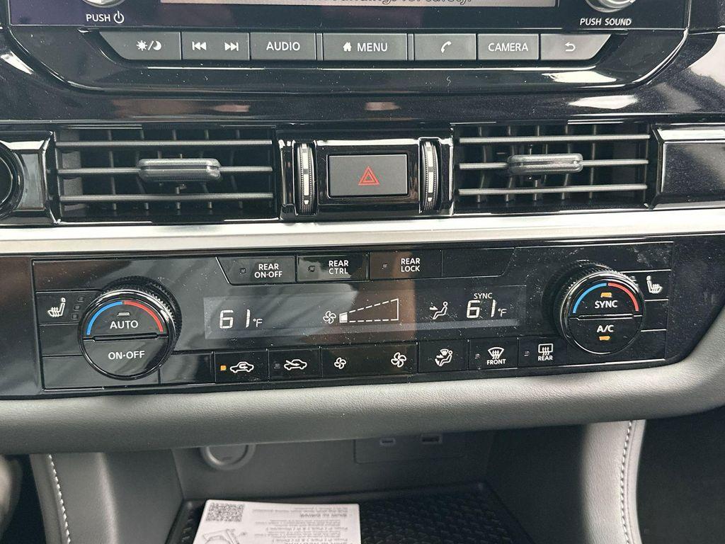new 2025 Nissan Pathfinder car, priced at $39,904
