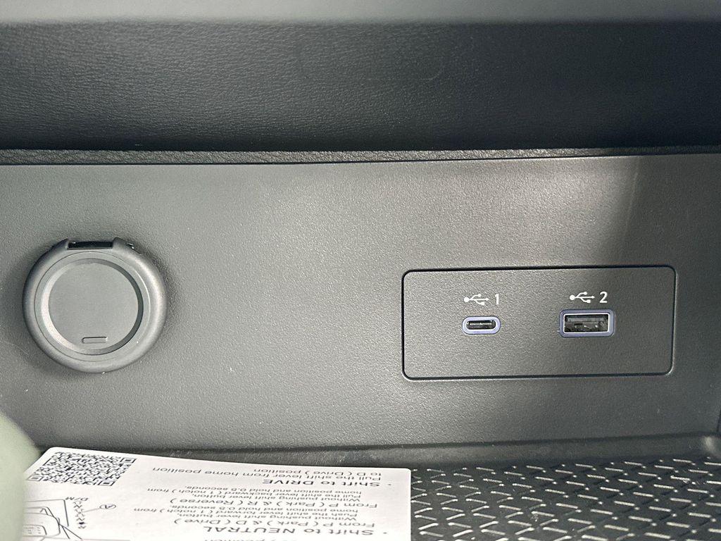 new 2025 Nissan Pathfinder car, priced at $39,904