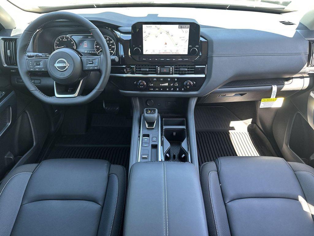 new 2025 Nissan Pathfinder car, priced at $35,827