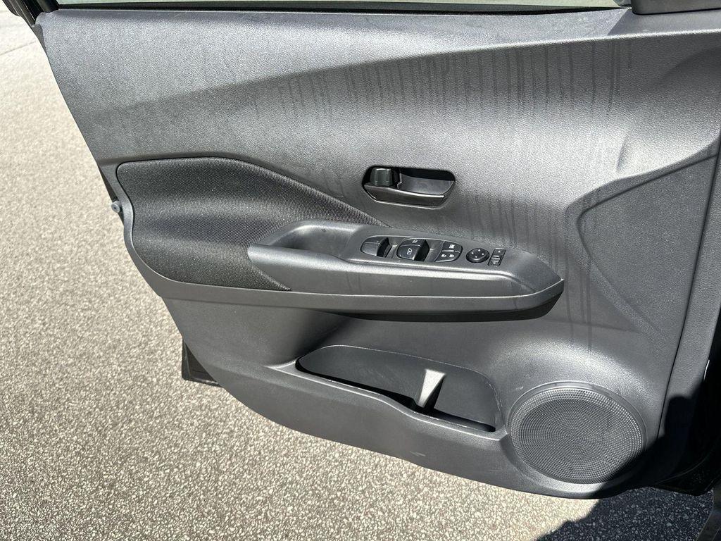 new 2025 Nissan Kicks car, priced at $21,925