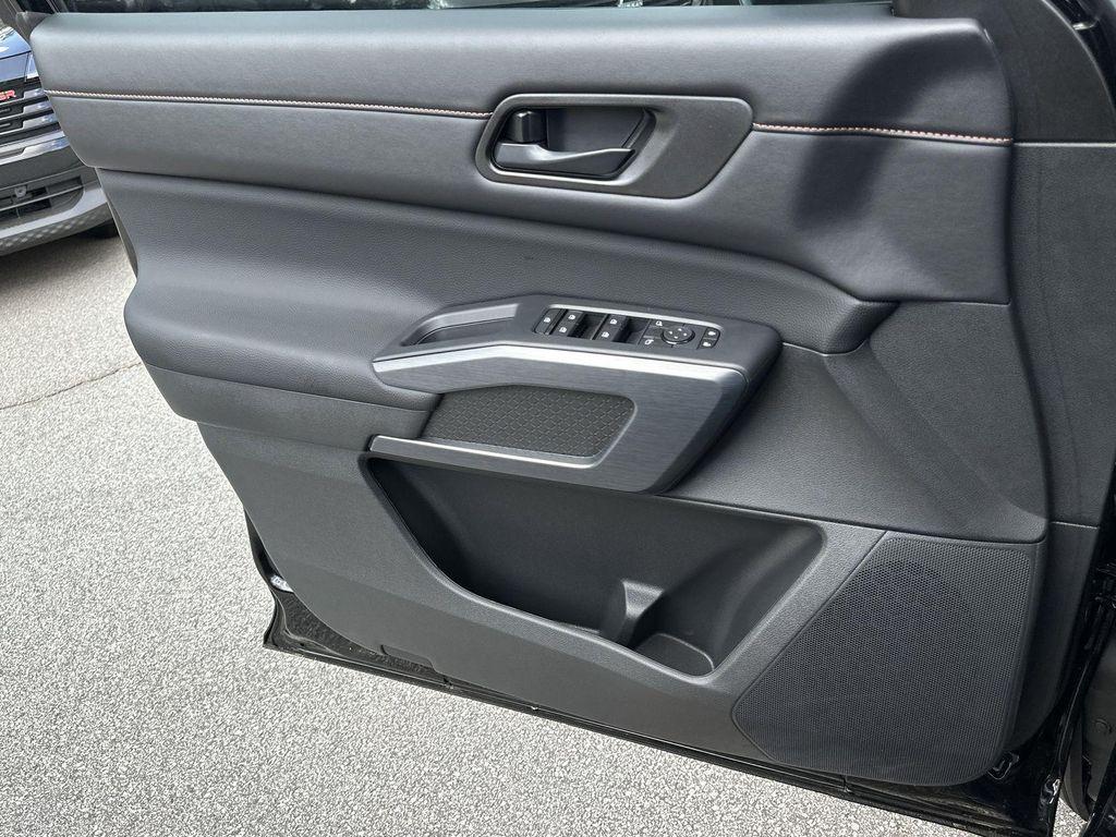 new 2025 Nissan Pathfinder car, priced at $42,693