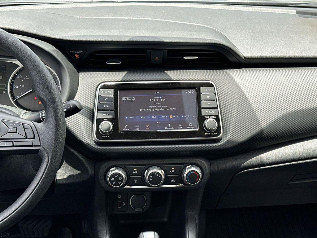 new 2025 Nissan Kicks car, priced at $21,925
