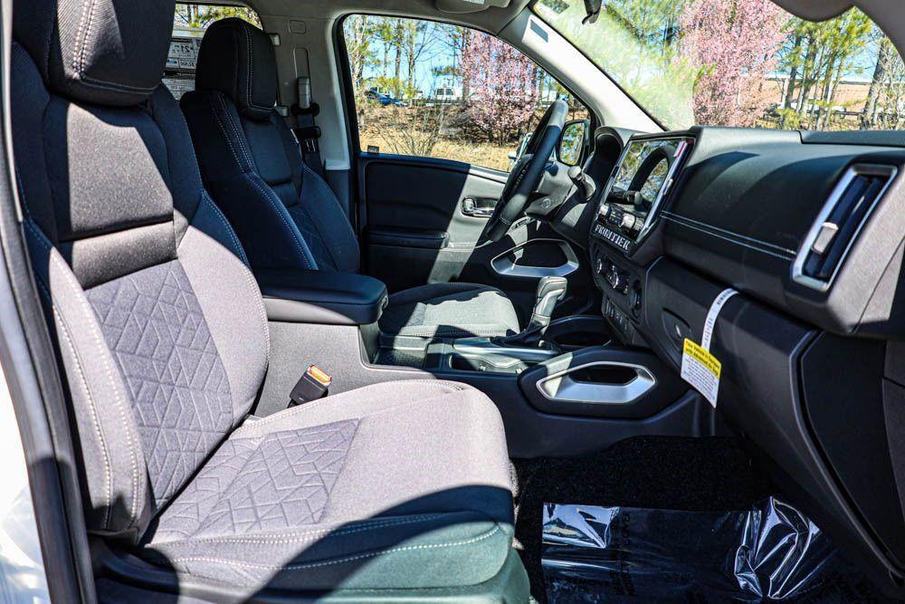 new 2025 Nissan Frontier car, priced at $34,017