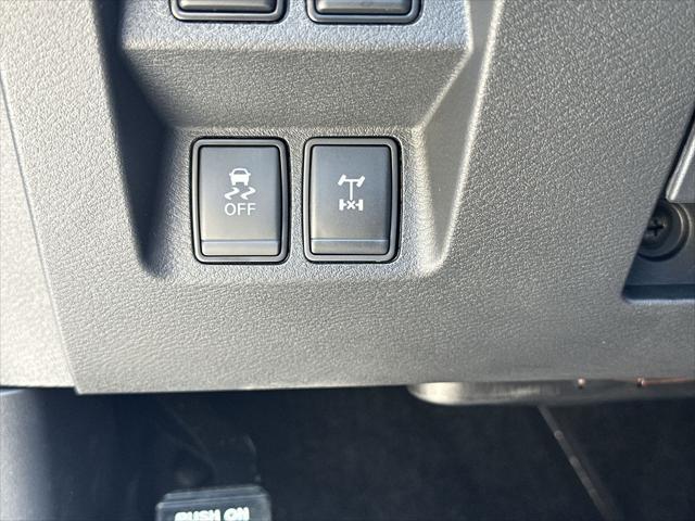 new 2025 Nissan Frontier car, priced at $40,197