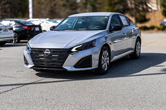 new 2025 Nissan Altima car, priced at $26,326