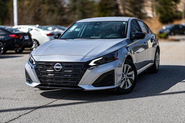 new 2025 Nissan Altima car, priced at $26,326