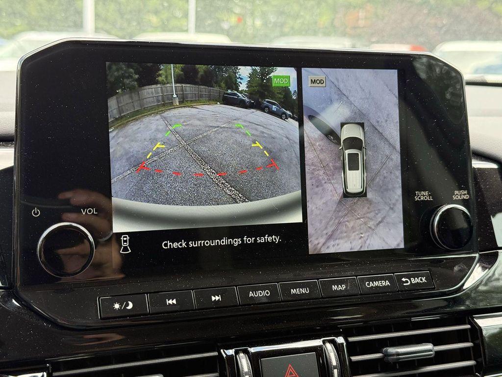 new 2025 Nissan Pathfinder car, priced at $35,827