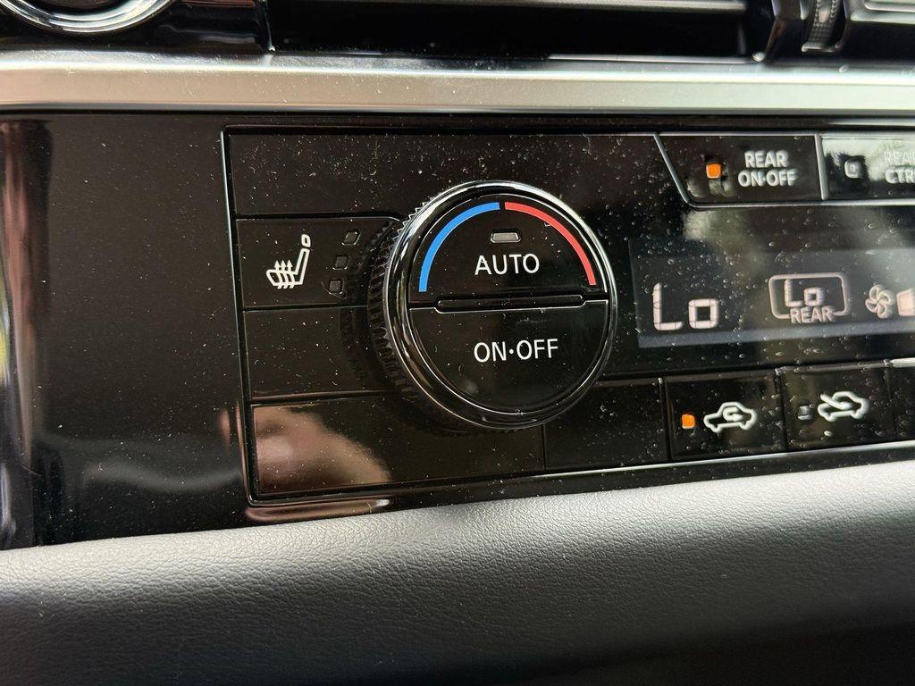 new 2025 Nissan Pathfinder car, priced at $35,827