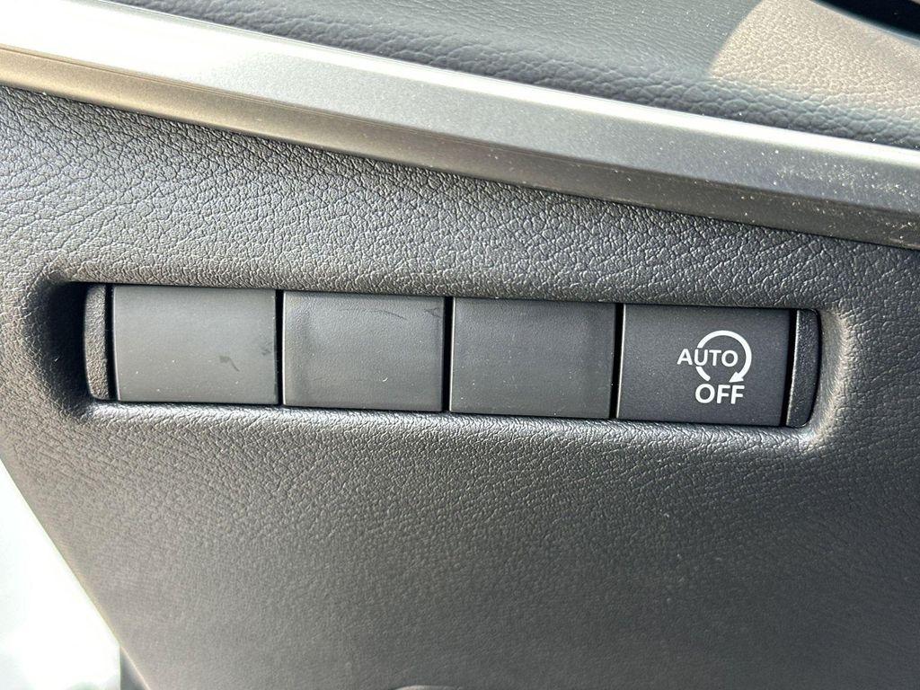 new 2025 Nissan Kicks car