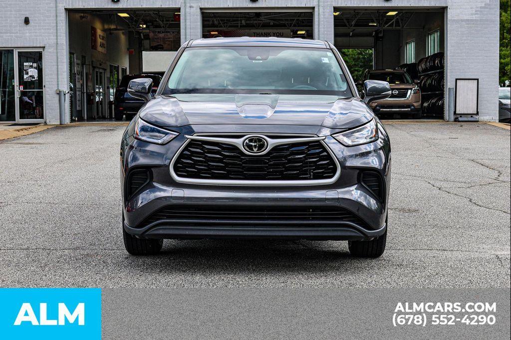 used 2021 Toyota Highlander car, priced at $25,420