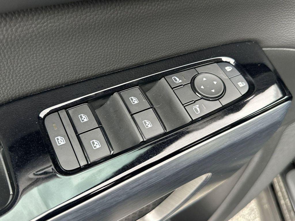 new 2025 Nissan Pathfinder car, priced at $43,139