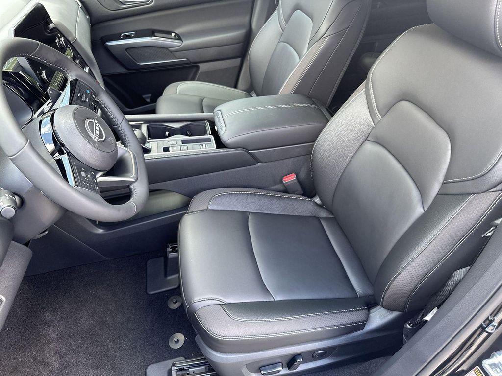 new 2025 Nissan Pathfinder car, priced at $40,718