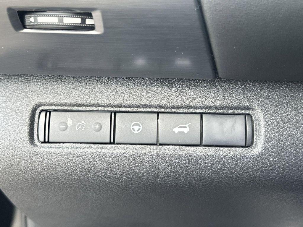 new 2025 Nissan Pathfinder car, priced at $40,718