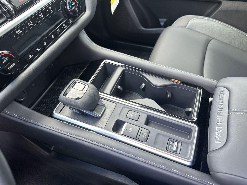new 2025 Nissan Pathfinder car, priced at $40,718