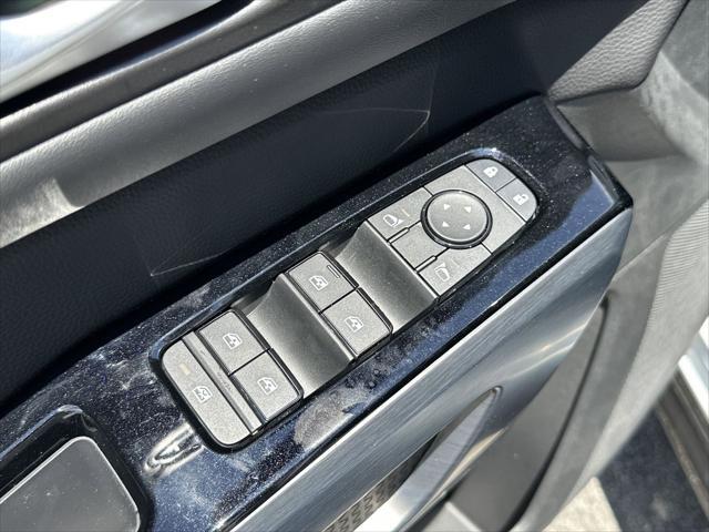 new 2025 Nissan Pathfinder car, priced at $42,331