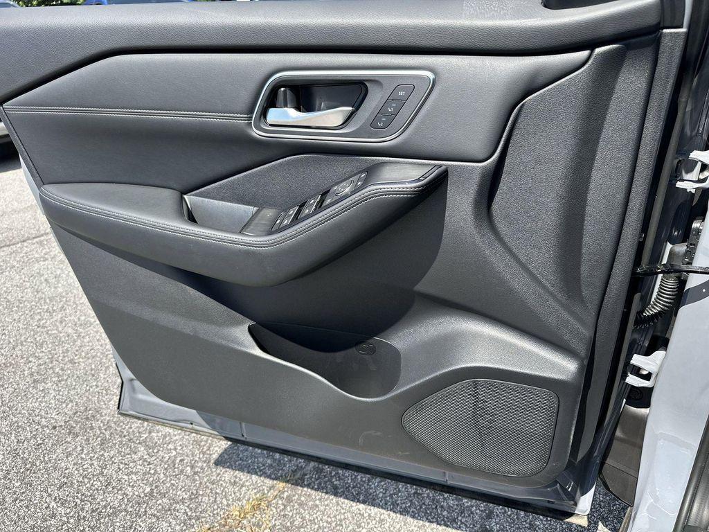 new 2025 Nissan Rogue car, priced at $37,091