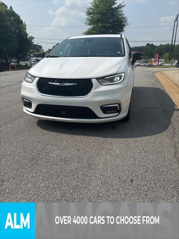 used 2024 Chrysler Pacifica car, priced at $27,420