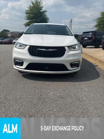 used 2024 Chrysler Pacifica car, priced at $27,420