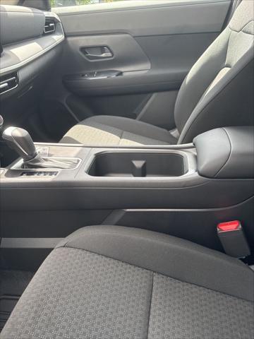 new 2025 Nissan Kicks car, priced at $24,151
