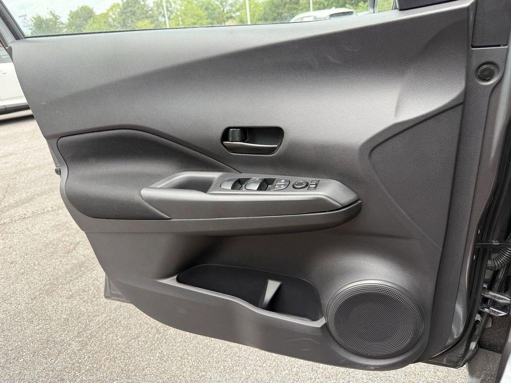 new 2025 Nissan Kicks car, priced at $21,925