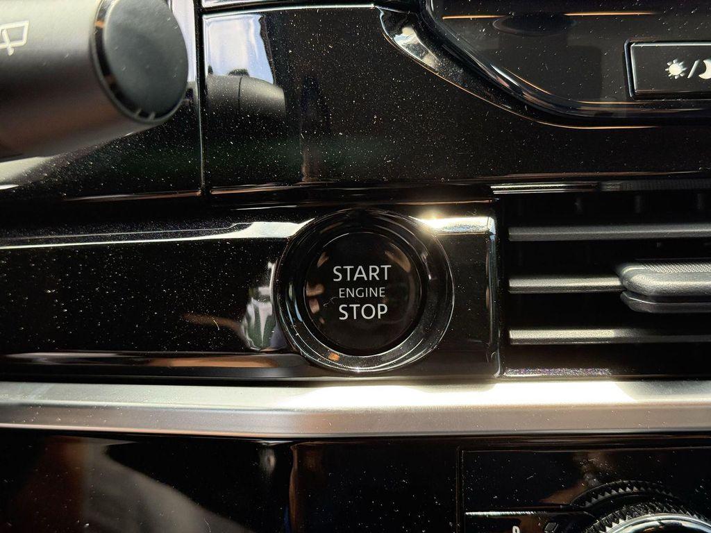 new 2025 Nissan Pathfinder car, priced at $40,827