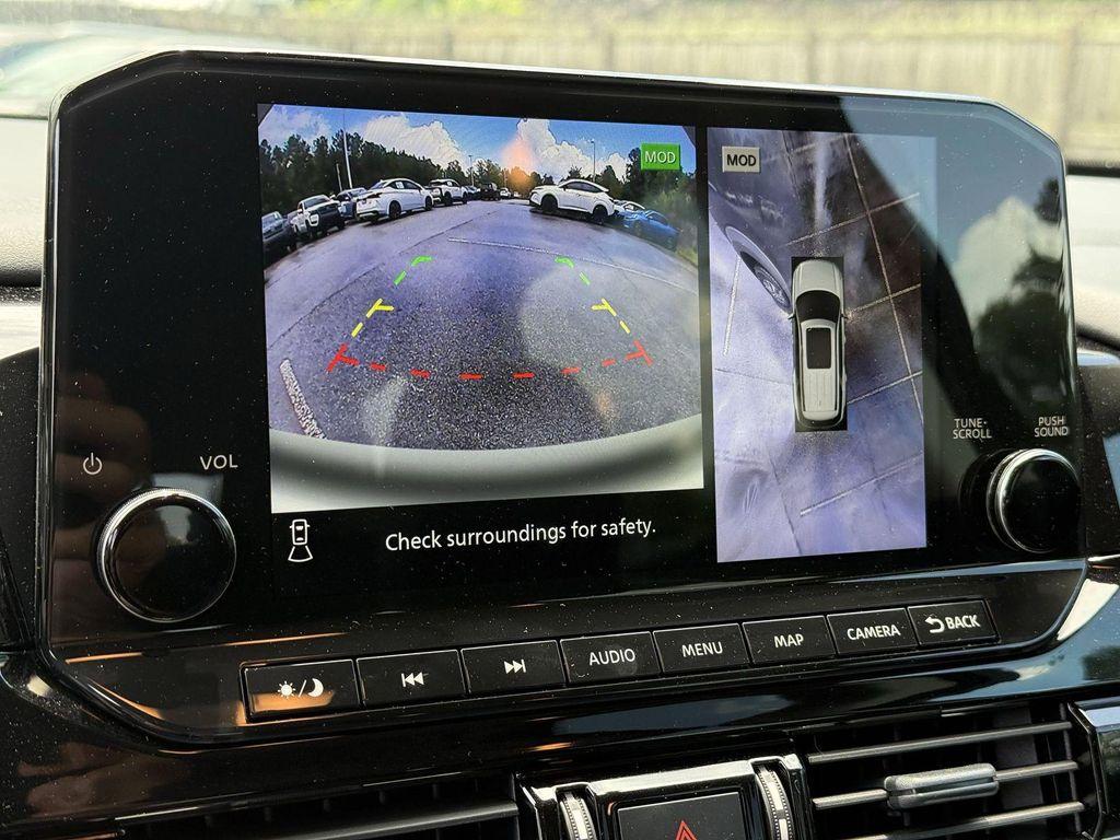 new 2025 Nissan Pathfinder car, priced at $40,827