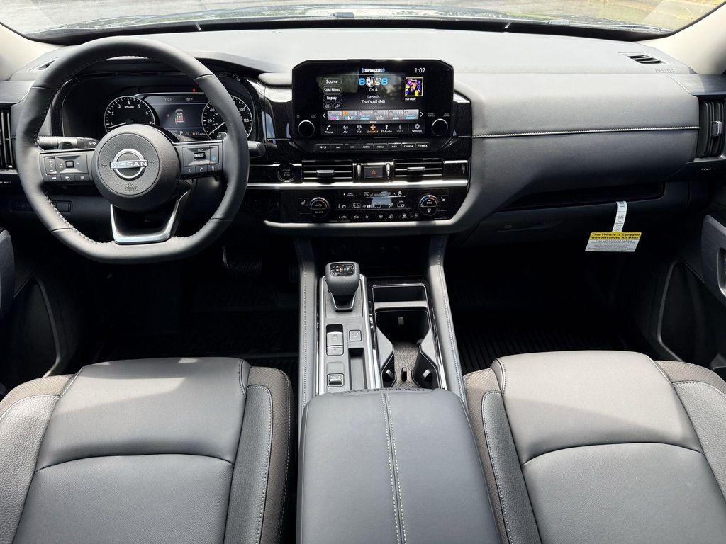 new 2025 Nissan Pathfinder car, priced at $40,827