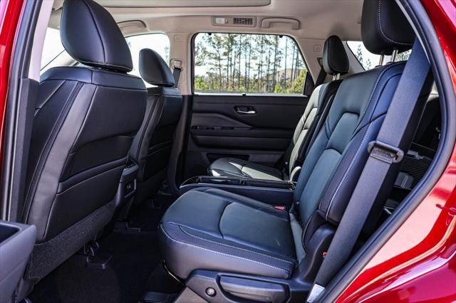 new 2025 Nissan Pathfinder car, priced at $44,058
