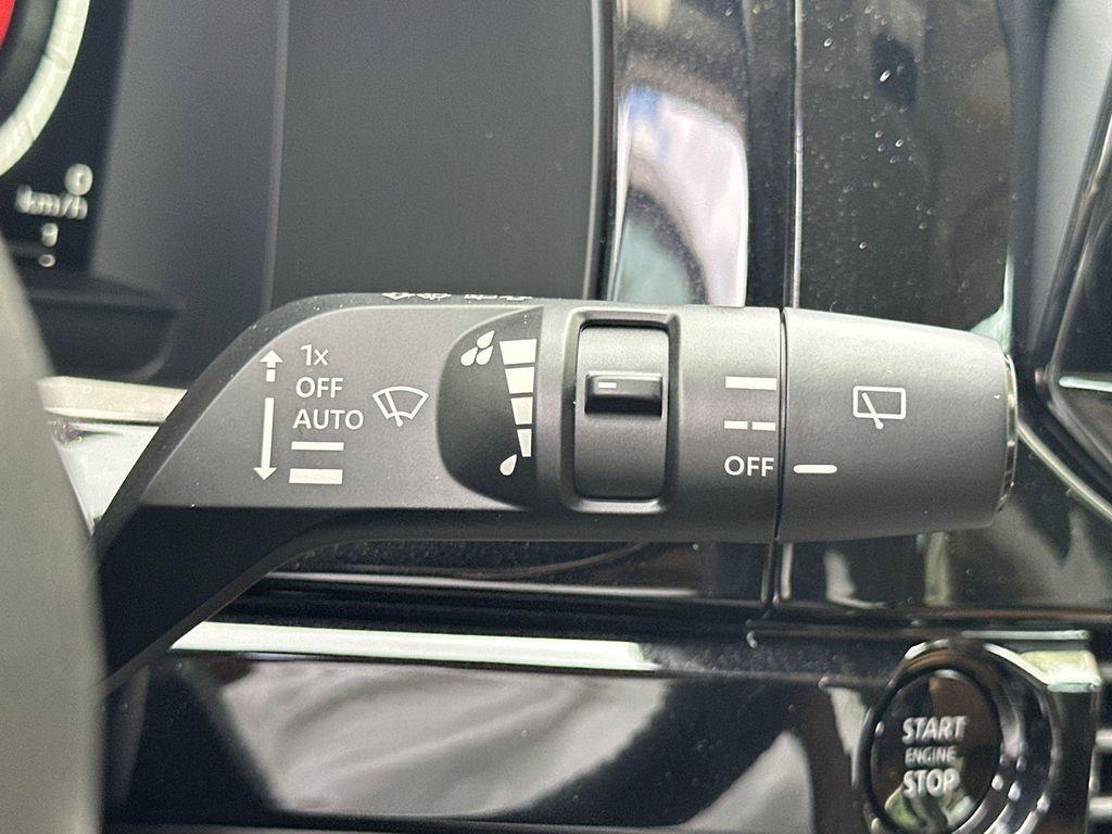 new 2025 Nissan Pathfinder car, priced at $47,204