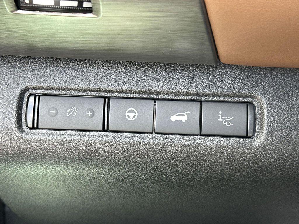 new 2025 Nissan Pathfinder car, priced at $47,204