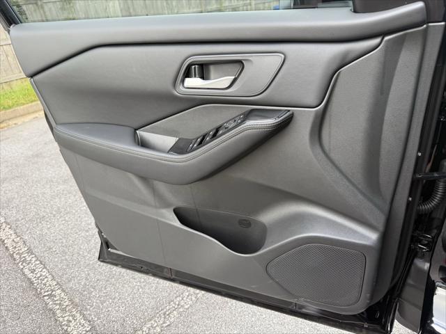 new 2025 Nissan Rogue car, priced at $29,606