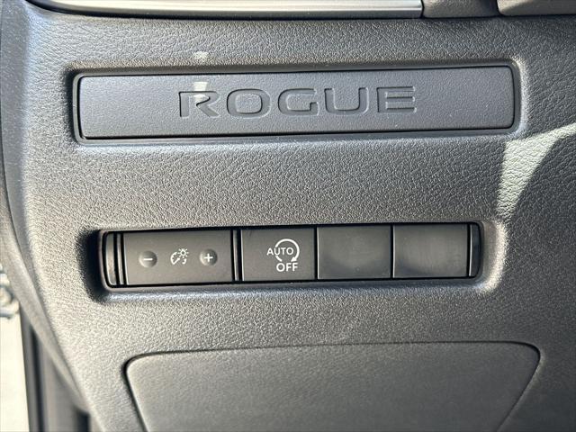 new 2025 Nissan Rogue car, priced at $28,962