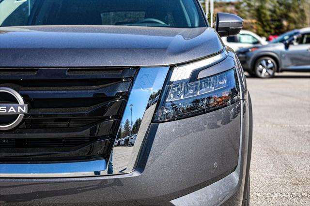 new 2025 Nissan Pathfinder car, priced at $40,496