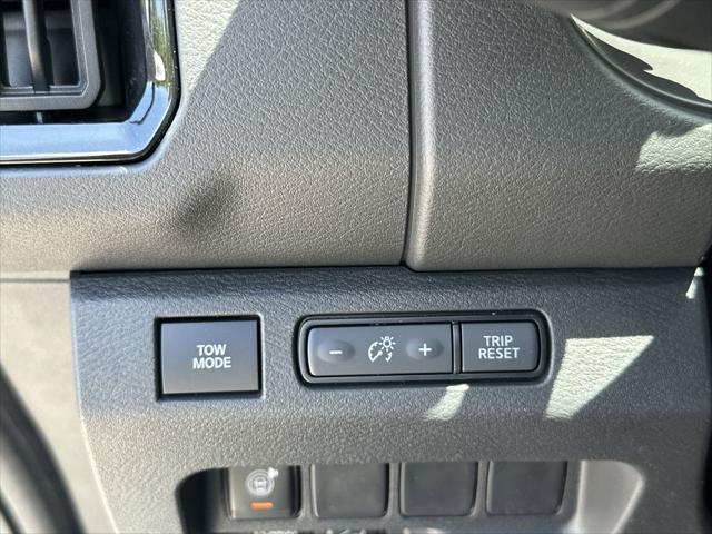 new 2025 Nissan Frontier car, priced at $41,440