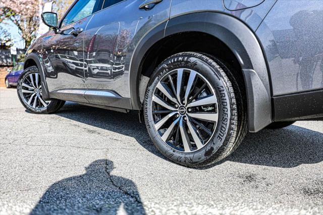 new 2025 Nissan Pathfinder car, priced at $48,637