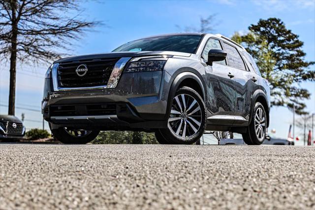 new 2025 Nissan Pathfinder car, priced at $48,637