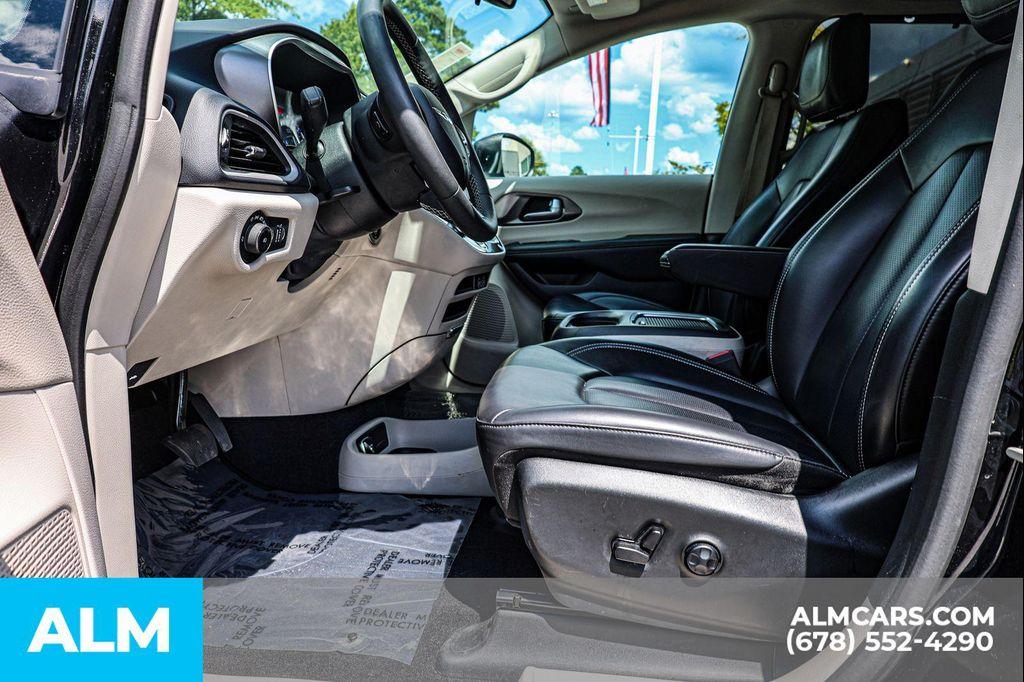 used 2023 Chrysler Pacifica car, priced at $20,420