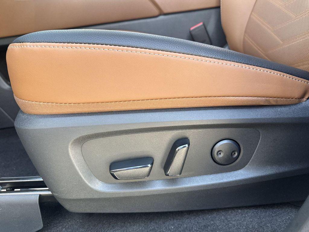 new 2025 Nissan Pathfinder car, priced at $47,683