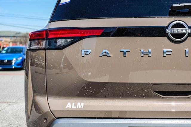 new 2025 Nissan Pathfinder car, priced at $48,882