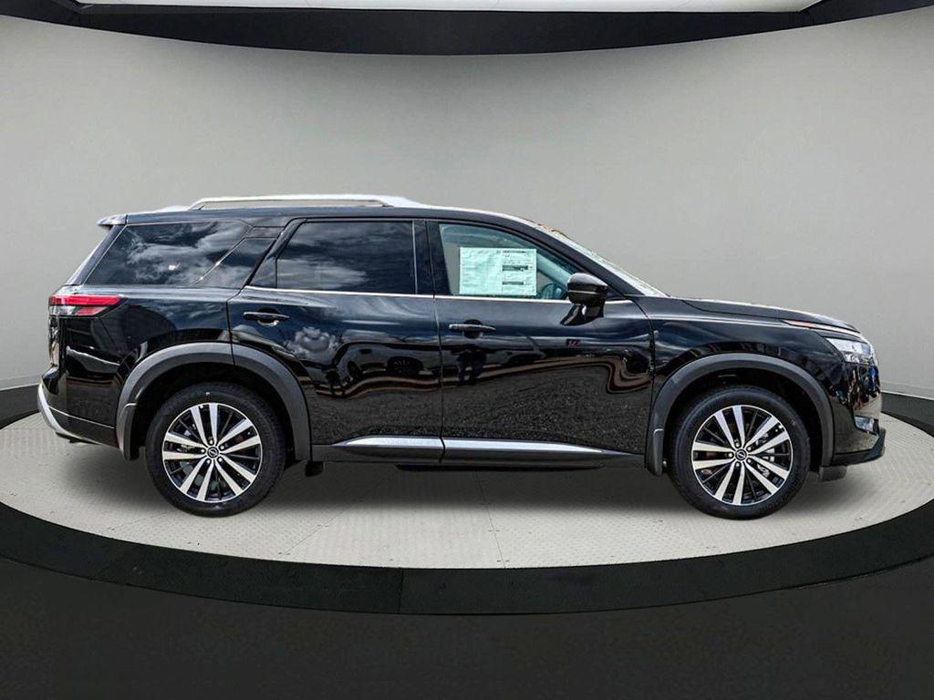 new 2025 Nissan Pathfinder car, priced at $49,060