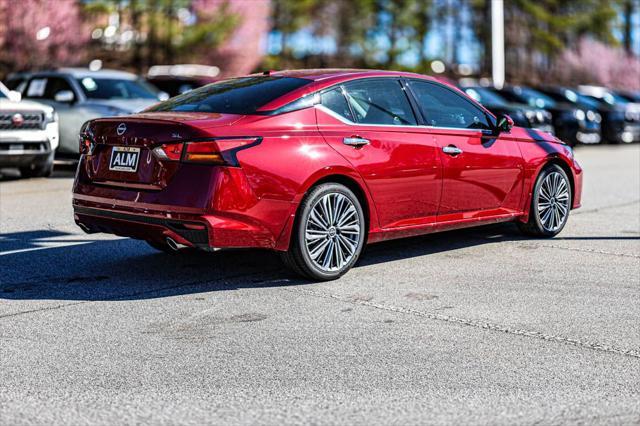 new 2025 Nissan Altima car, priced at $34,085