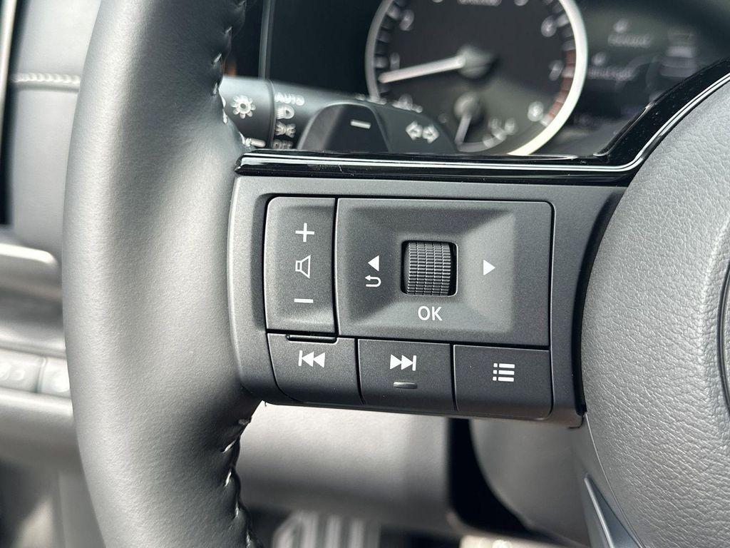 new 2025 Nissan Pathfinder car, priced at $43,730