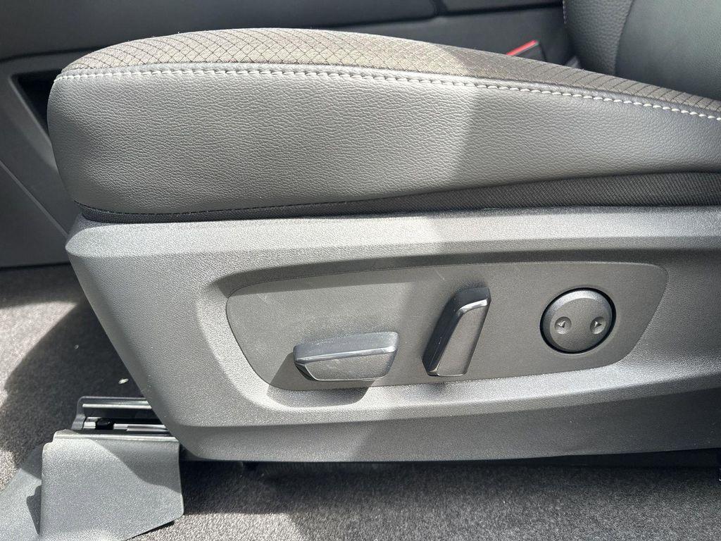 new 2025 Nissan Pathfinder car, priced at $43,730